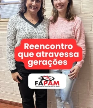 📚💙 Algumas histórias na educação nunca terminam. Elas apenas ganham novos capítulos.  Alunos da FAPAM compartilham a emoção de reencontrar, na graduação, a professora que marcou suas trajetórias desde o Ensino Fundamental. A professora Vanessa também fala sobre a alegria de acompanhar o crescimento desses estudantes ao longo dos anos.  ✨ Uma história que mostra que ensinar vai muito além da sala de aula: é construir vínculos, inspirar caminhos e fazer parte da vida das pessoas.  #FAPAM #Educação #Pedagogia #EnsinoSuperior #SeuFuturoComeçaAqui