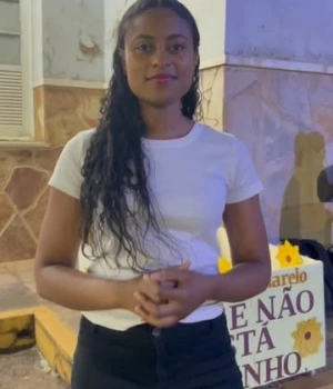💛 Os alunos do 10º período de Enfermagem da FAPAM realizaram uma blitz educativa em alusão ao Setembro Amarelo, levando conscientização sobre a importância da prevenção ao suicídio e do cuidado com a saúde mental.  Uma ação que reforça o papel da Enfermagem também na orientação, prevenção e promoção da saúde. 💛  #SetembroAmarelo #Enfermagem #FAPAM #SaúdeMental #Prevenção CuidadoComAVida